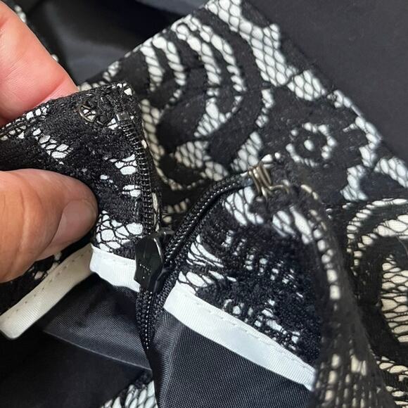 Vintage Worthington Black Lace Jacquard Fully Lined Skirt Petite Size 14 - Picture 9 of 11